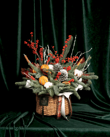 LUXURY CHRISTMAS ARRANGEMENT IN A BASKET